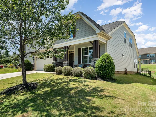 121 Blossom Ridge Dr, Mooresville, NC 28117
