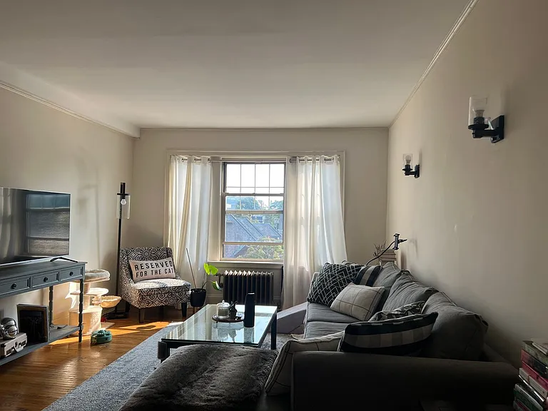 Elliott Apartments — Photo 51