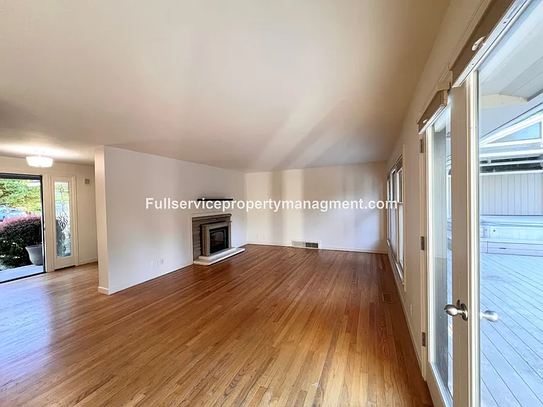 8822 SE 59th St — Photo 6