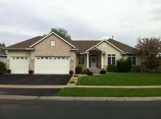 9158 Jewel Ln N, Maple Grove, MN 55311