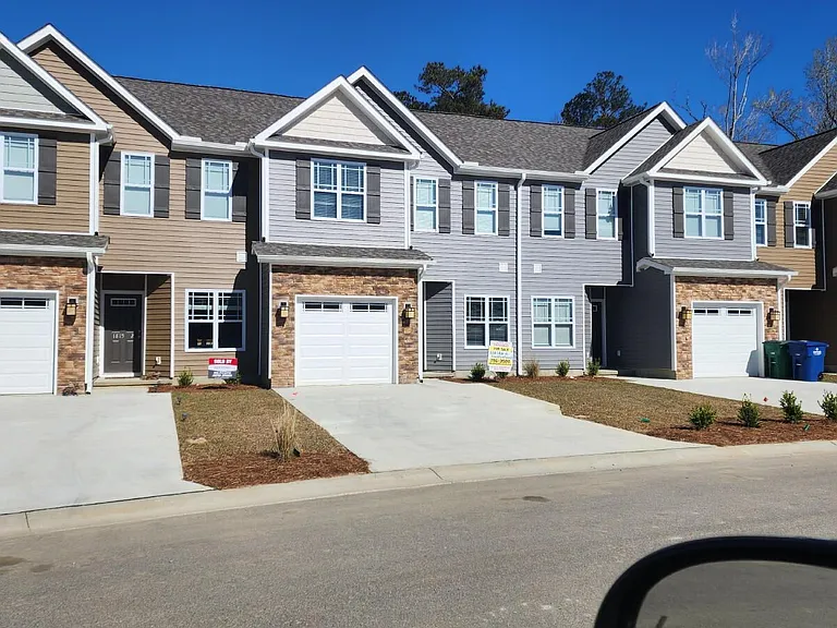 1815 Fox Den Way #3 — Photo 4