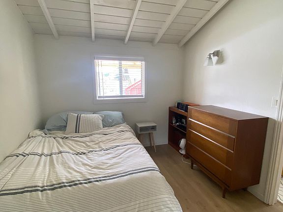 5th image of 163 East St APT 2
