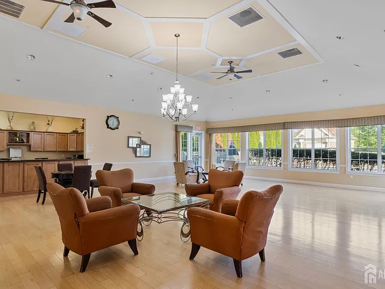 3213 Edward Stec Blvd — Photo 27
