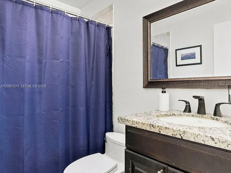 206 SE 1st Cir #13B — Photo 21