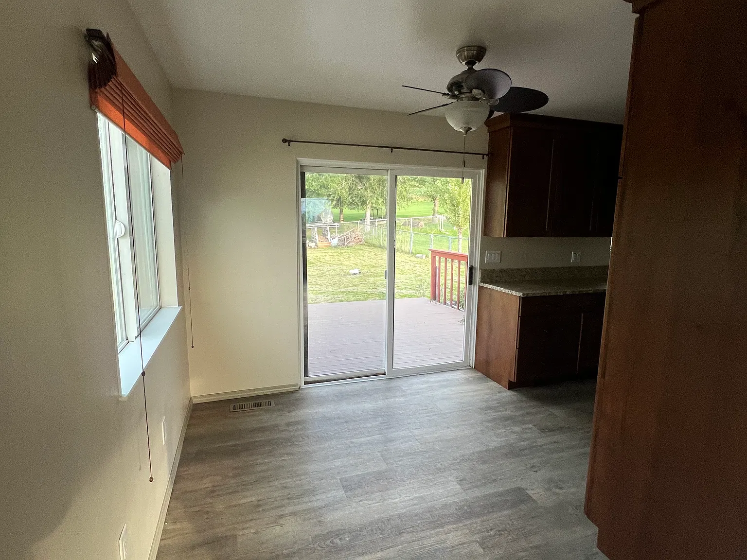 3 bed, 1600 sqft, $2,100 — Photo 3