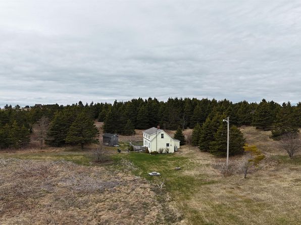 18 Lerues Ln, Richmond, NS B0E 1S0