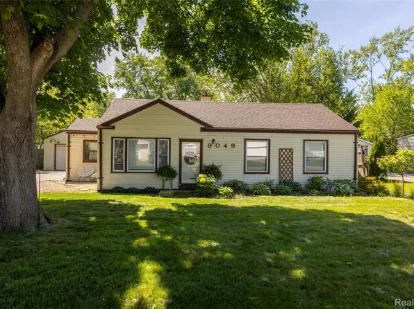 9049 Marlowe Ave, Plymouth, MI 48170