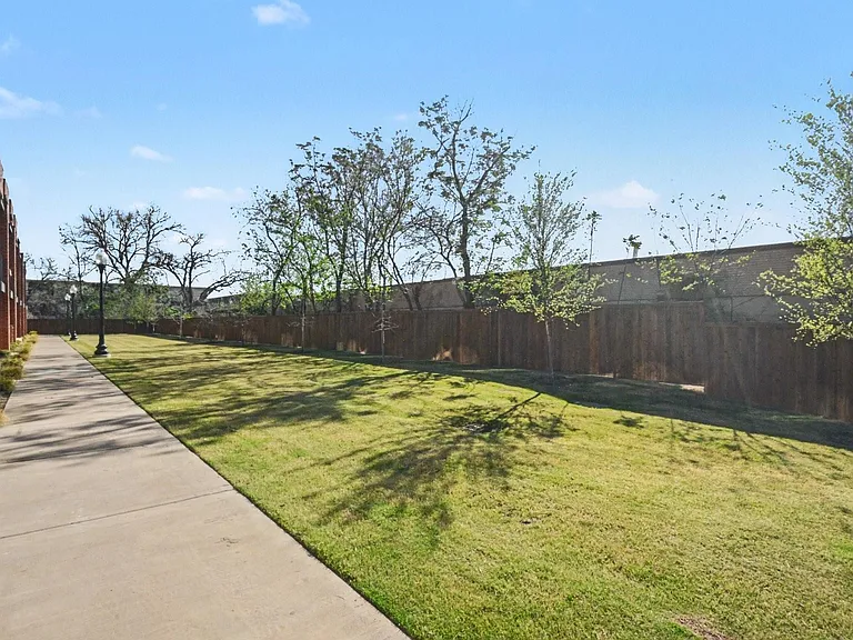 13551 Goodland St — Photo 31