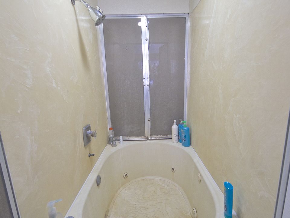 1st image of 724 W 1720 N #118