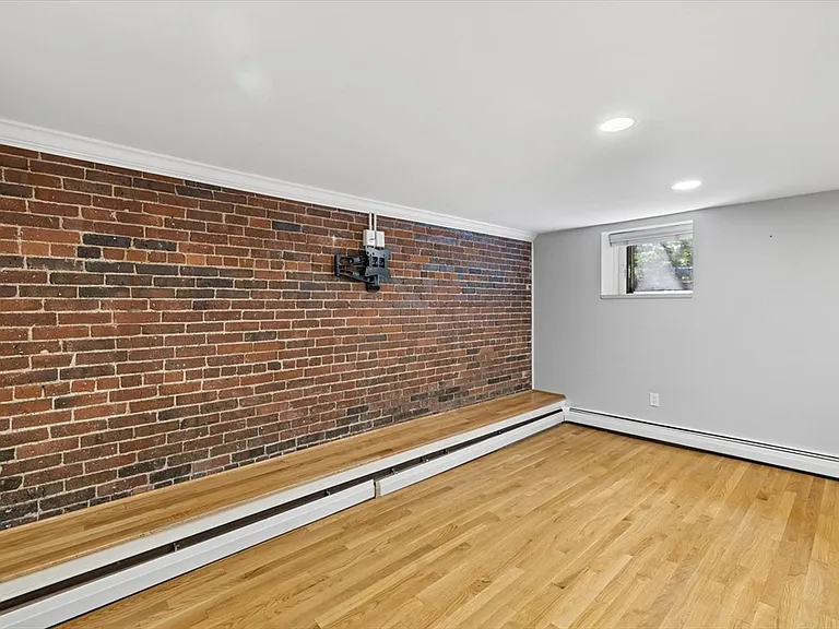 336 Beacon St #1 — Photo 7