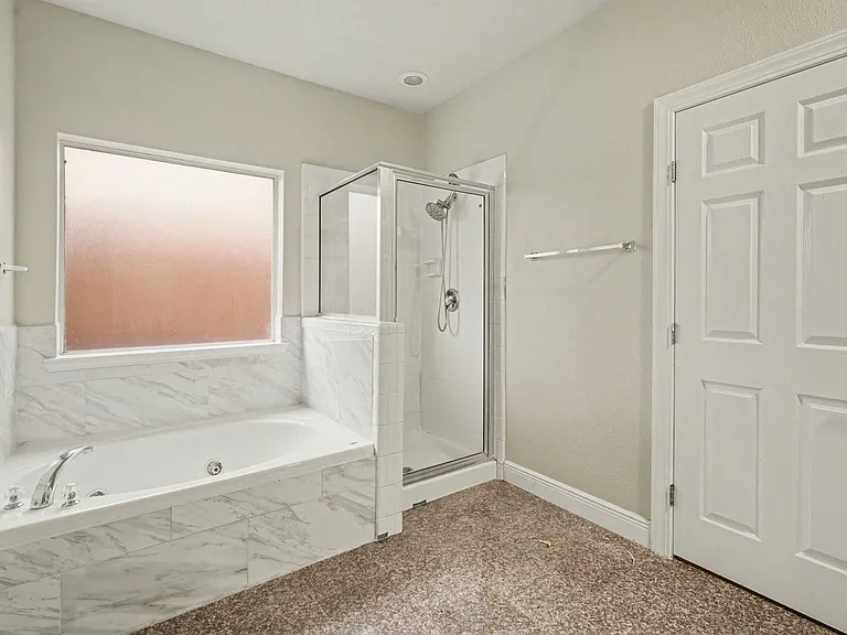 3808 Armand Dr — Photo 11