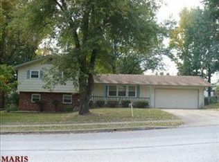 702 Cordes St, O'Fallon, MO 63366