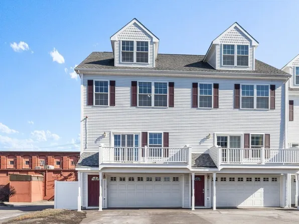 8 Amaranth Pl Unit 8, Medford, MA 02155