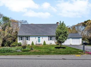 219 Braggs Ln, Barnstable, MA 02630
