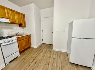 (Undisclosed Address), Mount Vernon, NY 10553