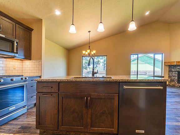 Picture may show options not included in base pricing