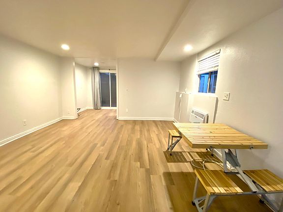 3. Entryway view - What the studio looks like as you enter.
