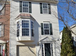 10118 Sir Reynard Ln, Bristow, VA 20136