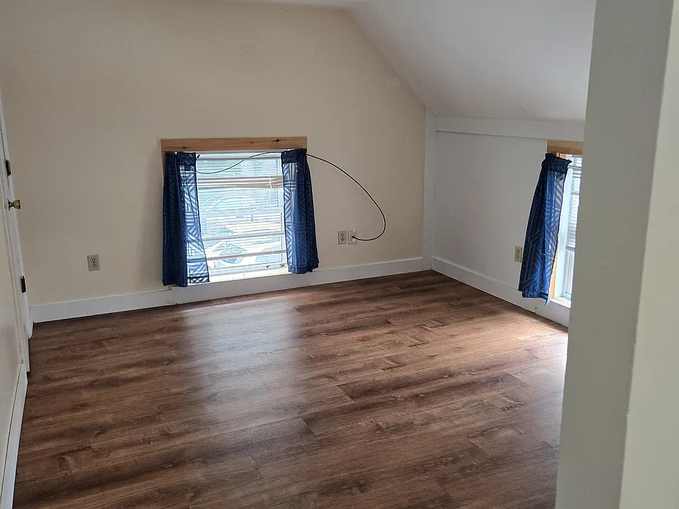14-24 Hoyt Ln #14C