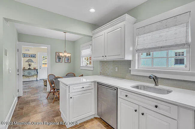 1405 4th Ave — Photo 25