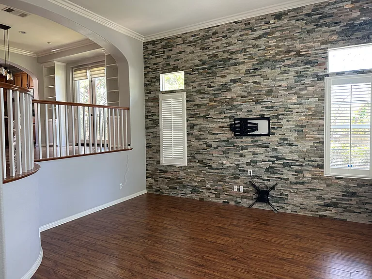 4468 Owens St #106 — Photo 14
