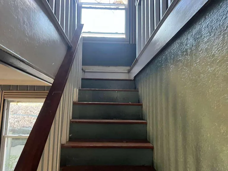 805 Glenwood Ave — Photo 3