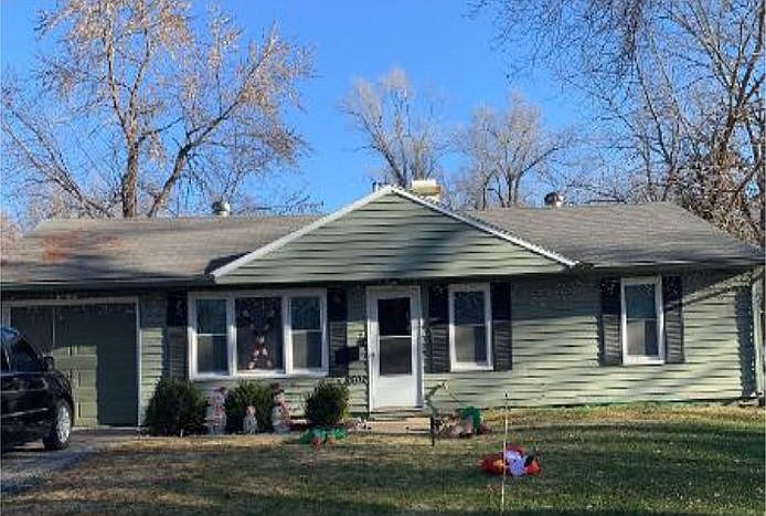 1st image of 8502 E 111th St