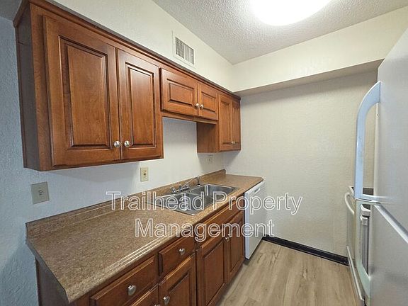 5th image of 1301 E Frederick St APT F