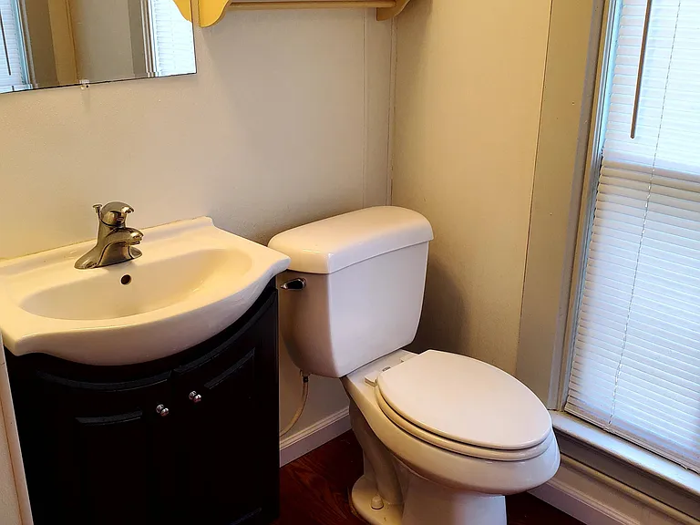 109 4th Ave SE #3 — Photo 6