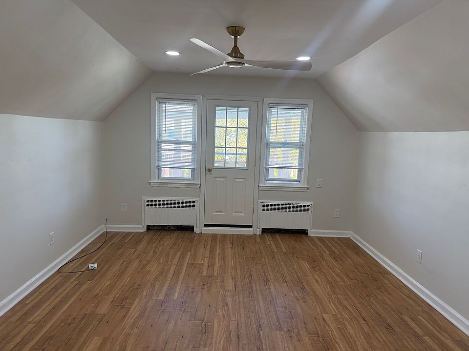 1st image of 352 W Chester St Floor 2