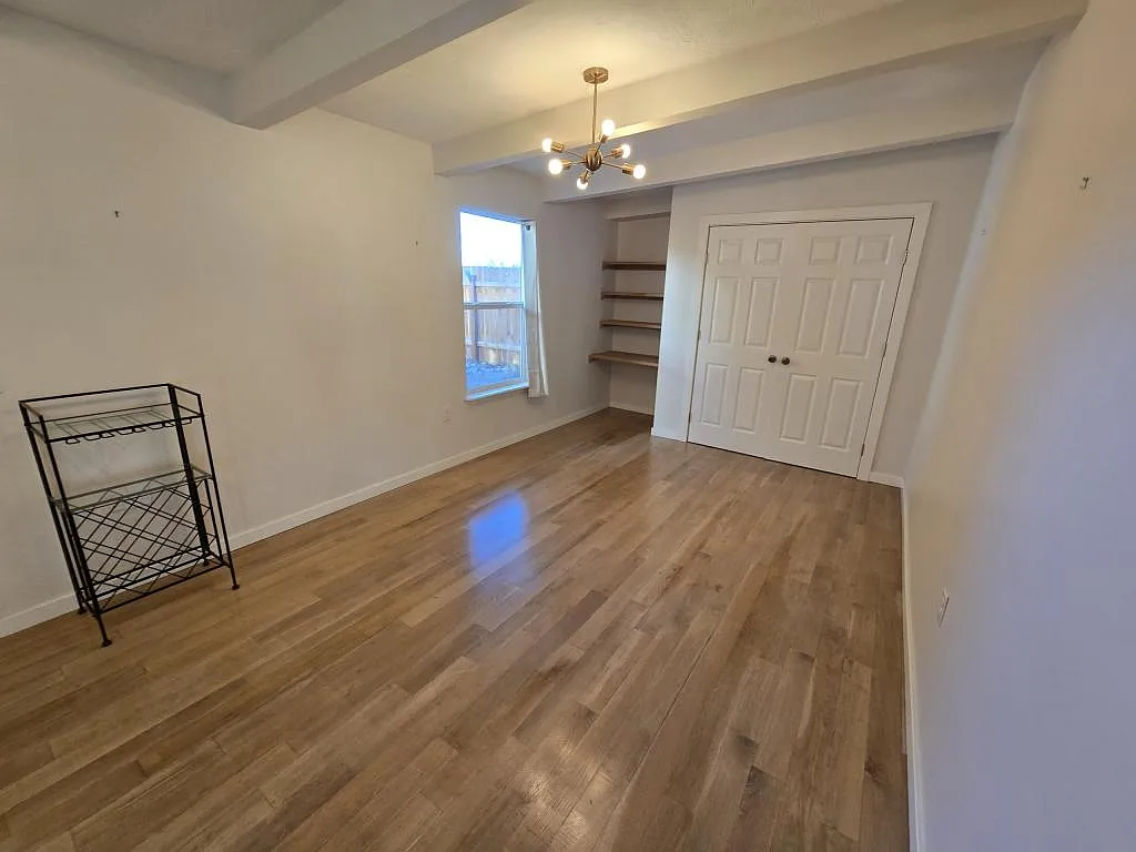 Building Photo - 167 Robbins Ave #B