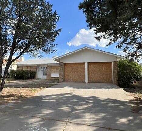 2nd image of 10004 Malaguena Ln NE