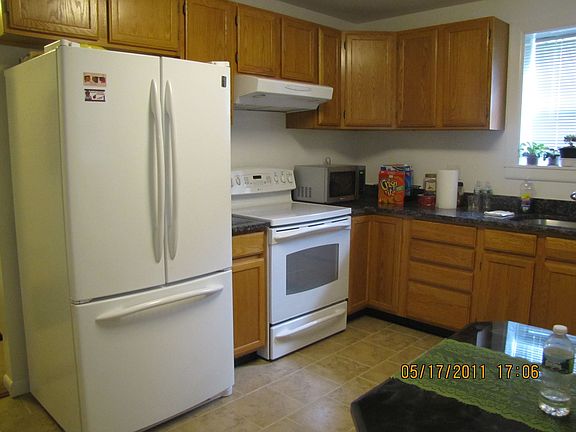 1 BR Kitchen