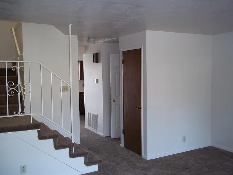 3442 S 575 W #D — Photo 2