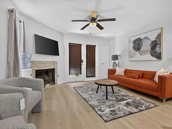 3rd image of 9805 Walnut St #112
