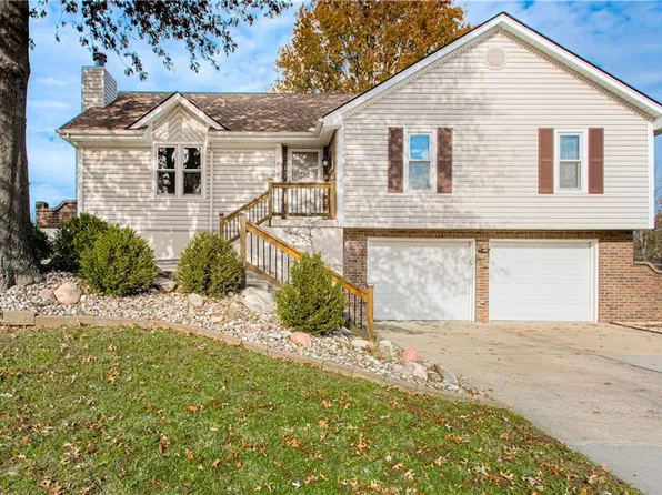 1205 SW Trail Ridge Dr, Blue Springs, MO 64015