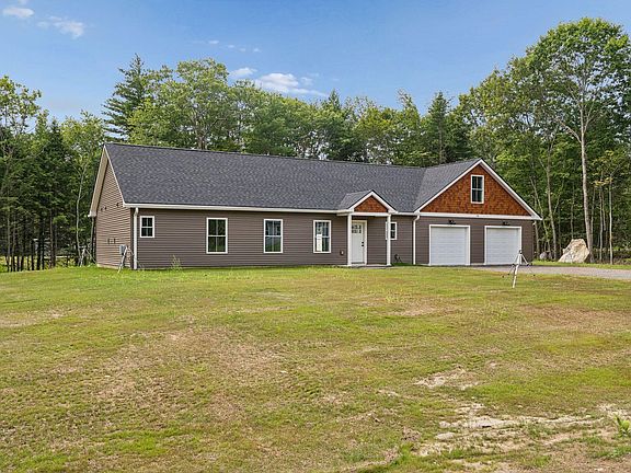 4th image of 78 McGrath Pond Loop Road