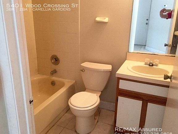 4th image of 5401 Wood Crossing St
