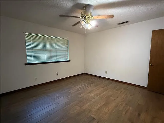 214 Darwin Dr — Photo 26