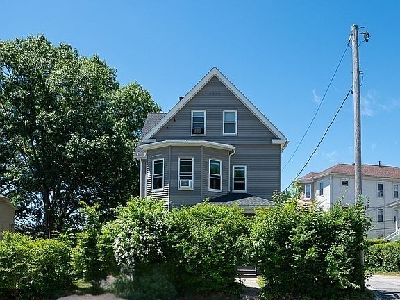 2nd image of 192 Vernon St