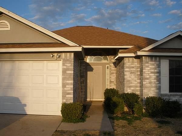 1st image of 706 Escondido Dr
