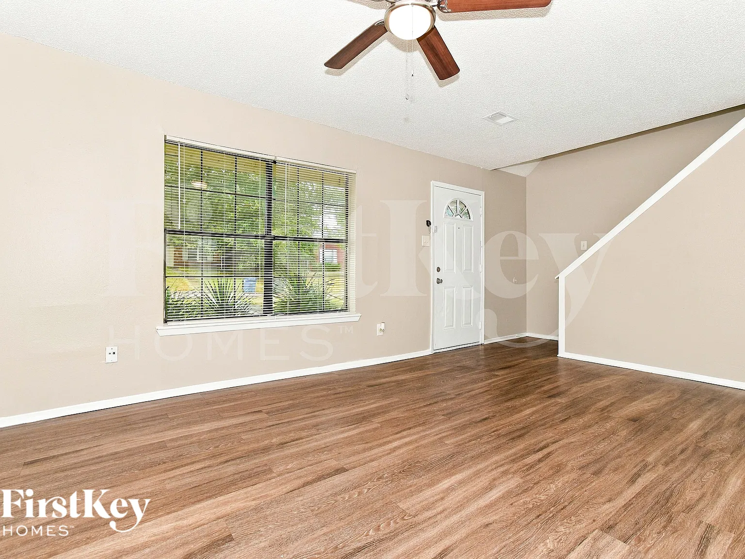 4 bed, 2.0 bath, 1757 sqft, $1,730 — Photo 2