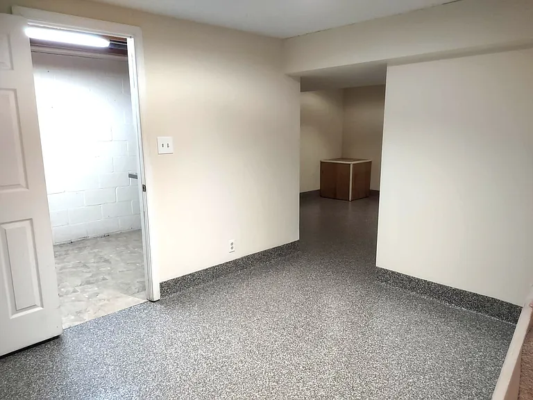 2208 Melrose Ln — Photo 24