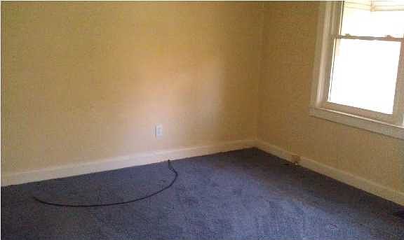 5th image of 105 Laurel Dr