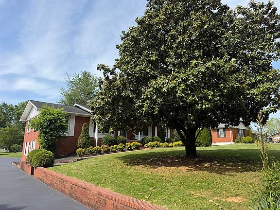 4th image of 183 Southfork Rd
