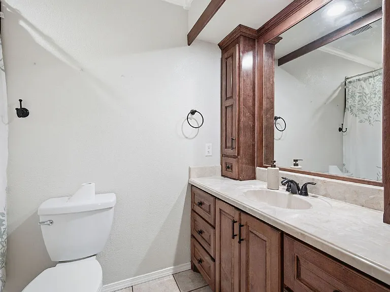 525 Parkview Dr — Photo 18