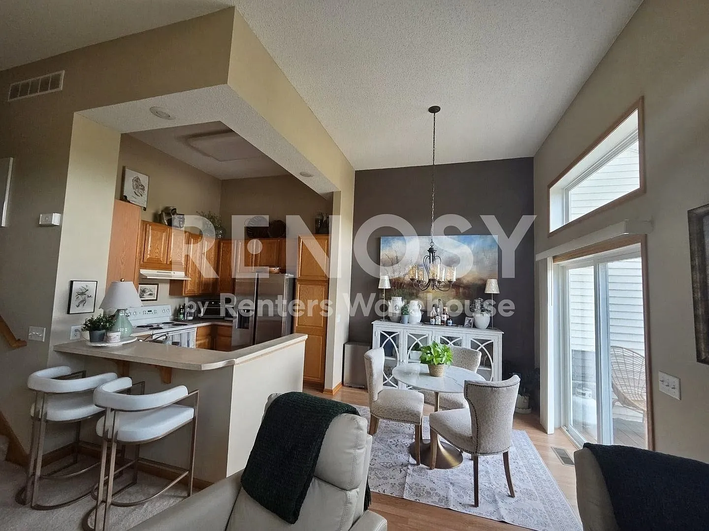 Available October 1st 2 Bedroom 2 Bath Townhouse in Prior Lake — Photo 2