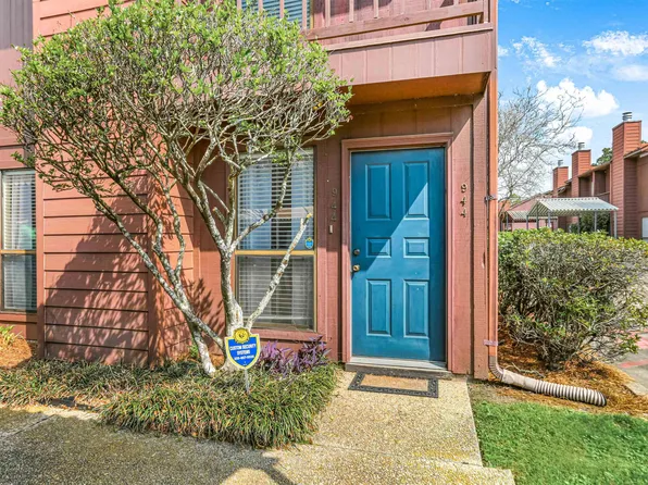 944 Ridgepoint Ct #10-D, Baton Rouge, LA 70810