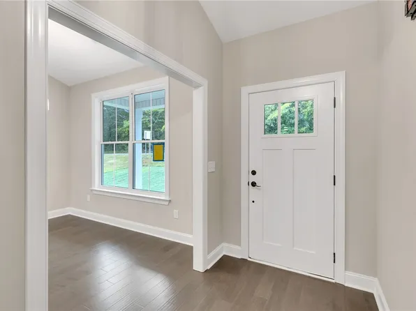 304 Saluda Dr, Piedmont, SC 29673