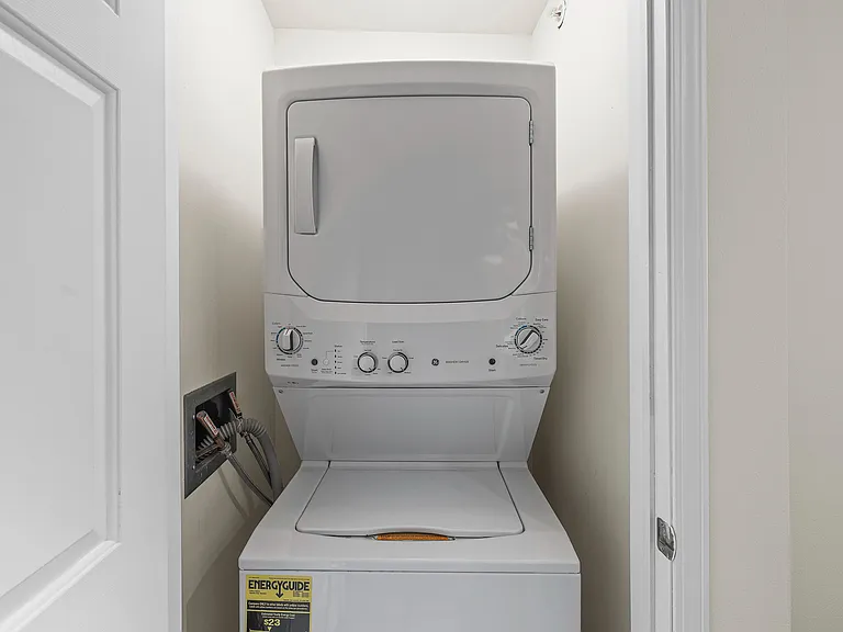 Barrington Place In-Unit Washer and Dryer